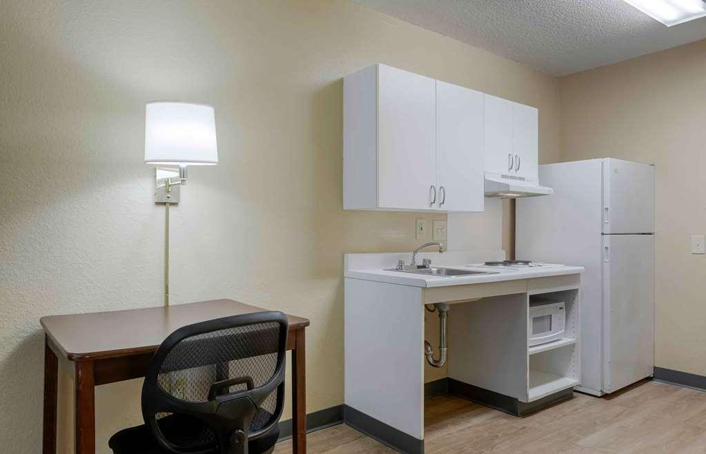 Extended Stay America Suites - Kansas City - Airport Rom bilde