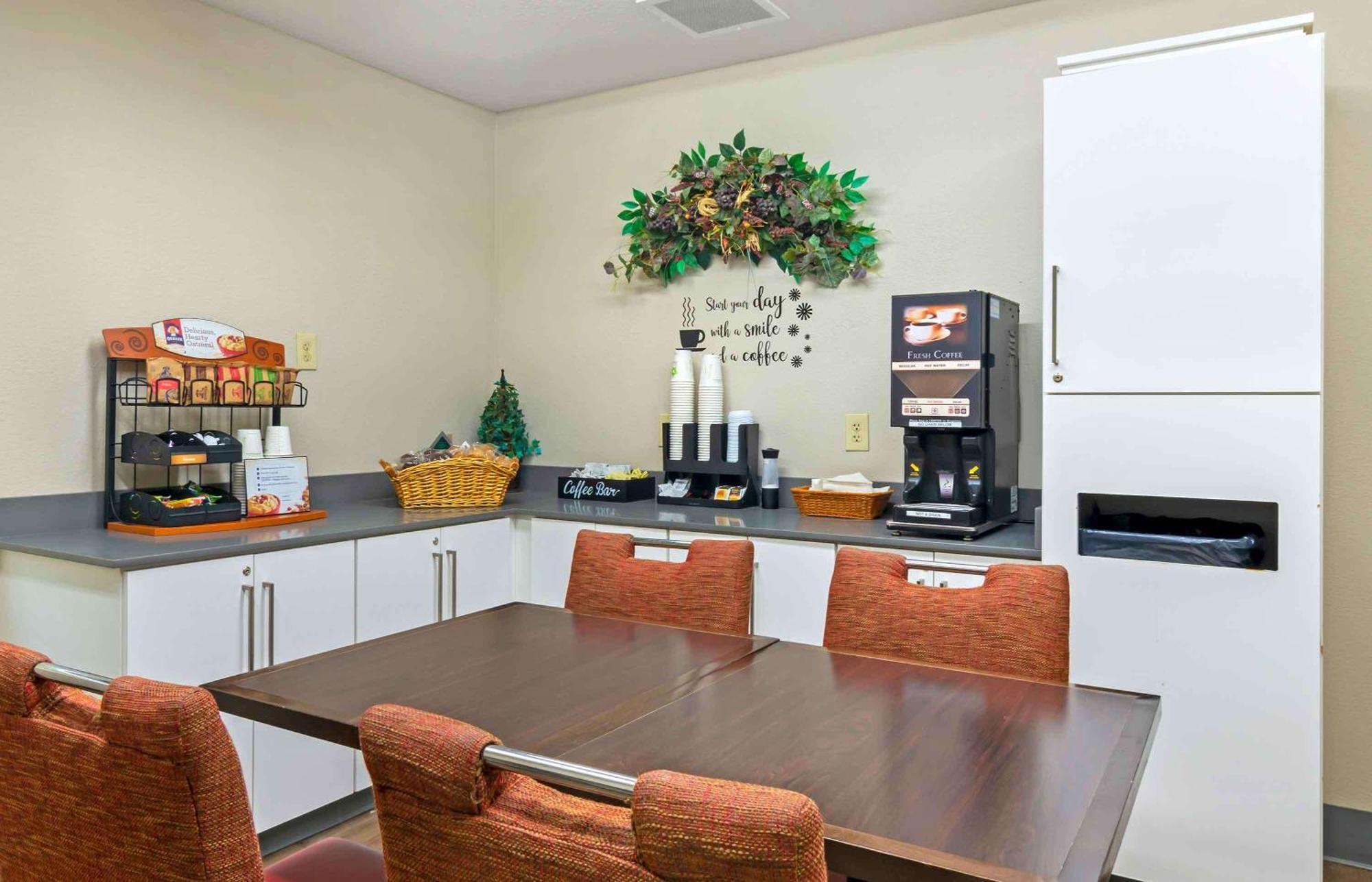 Extended Stay America Suites - Kansas City - Airport Eksteriør bilde